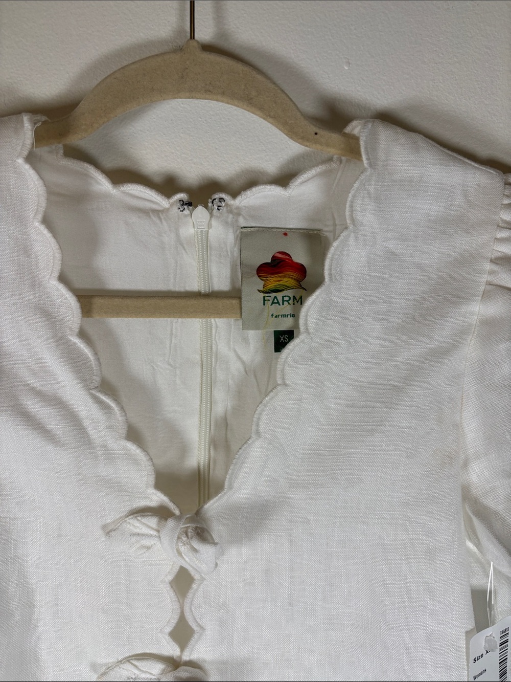 FARM Rio Roses Scallop Linen Crop Top – White – Size XS – NEW - Picture 10 of 13